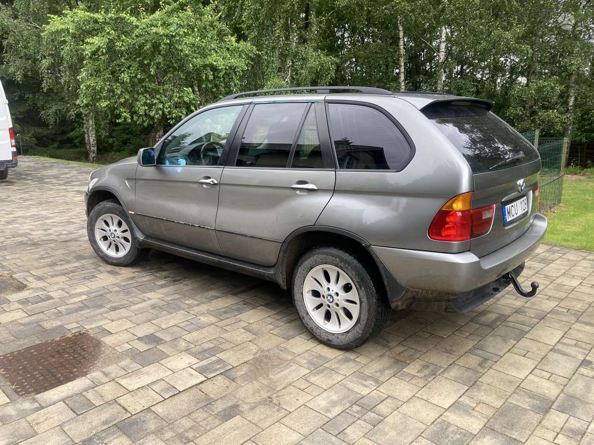 BMW X5 2004 — двигун 2993 cm³, 218 HP (160kW)
