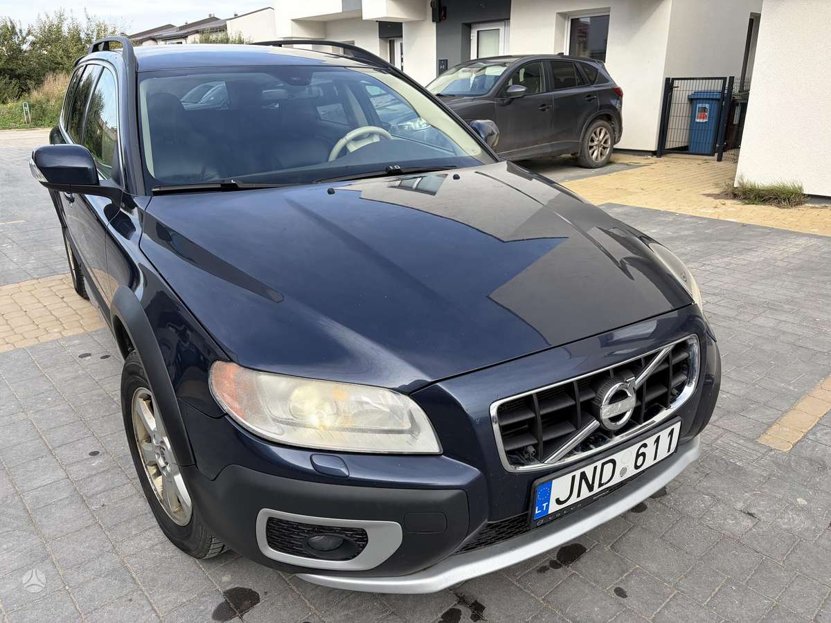 Volvo XC70 2010 — photo 12