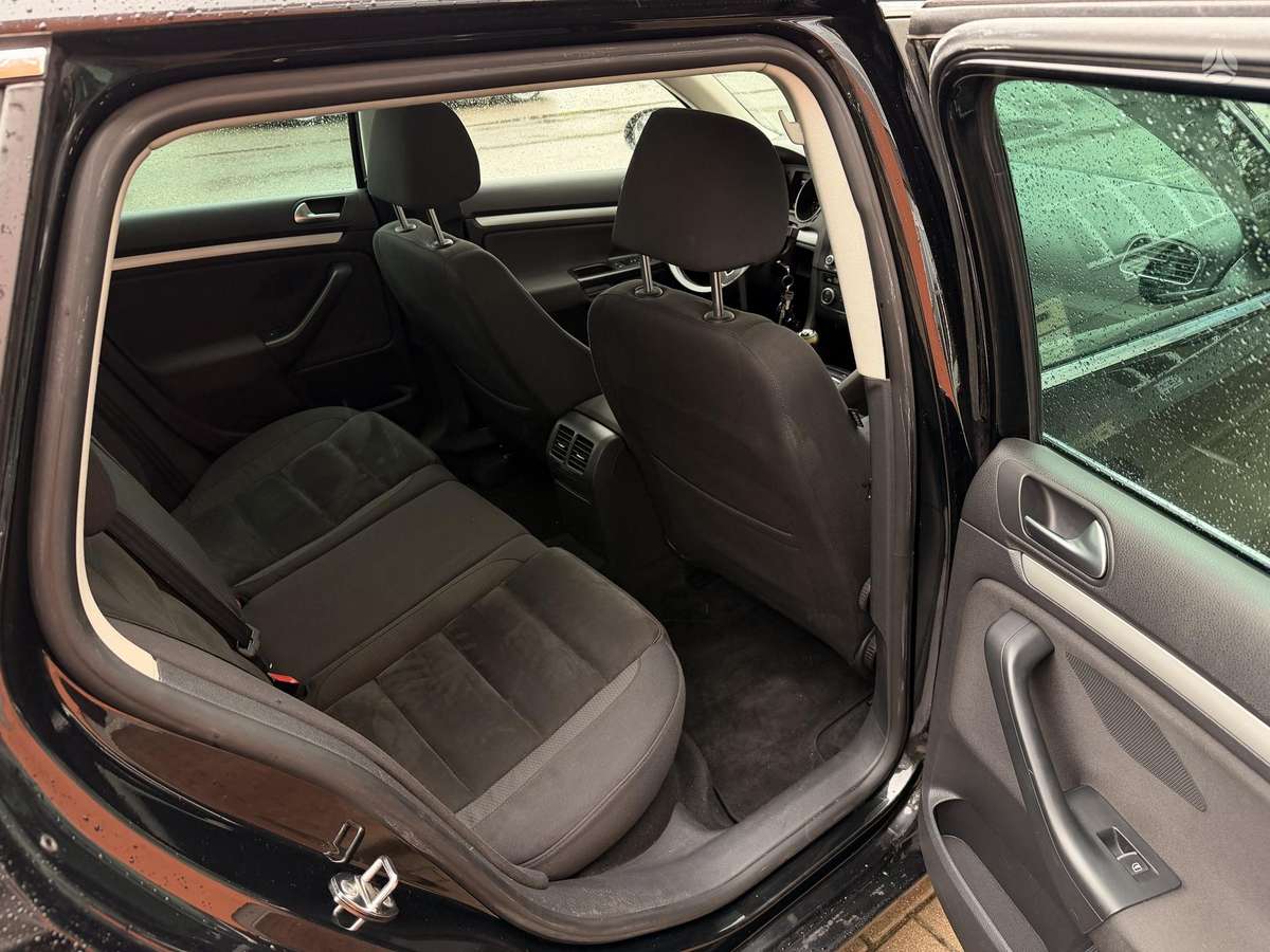 Volkswagen Golf 2010 — photo 10