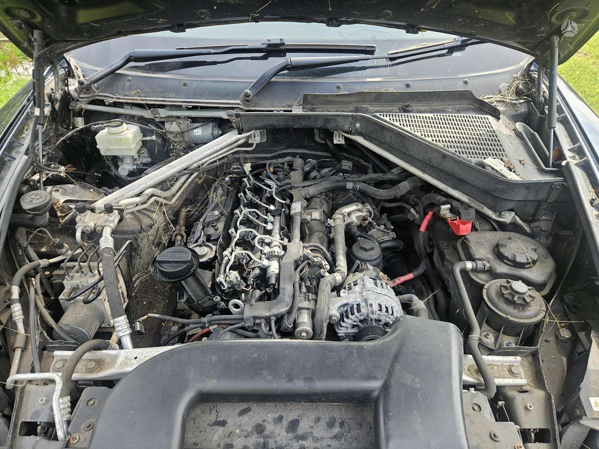 BMW X5 2012 — photo 5