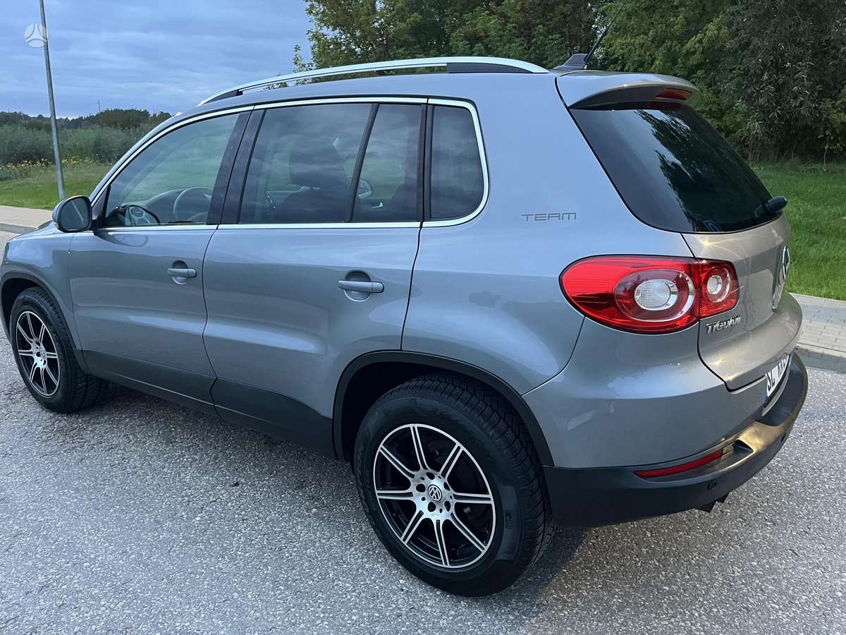 Volkswagen Tiguan 2010 — photo 14
