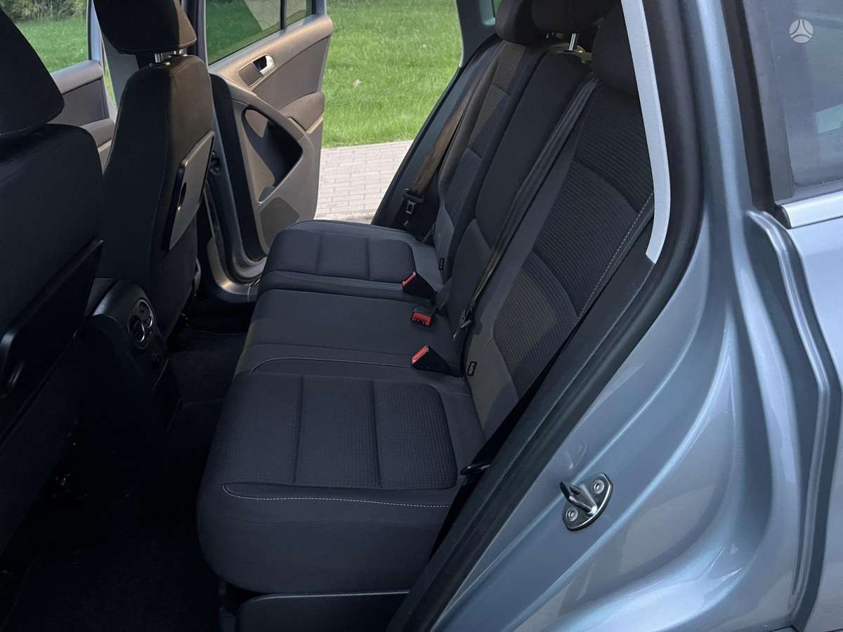 Volkswagen Tiguan 2010 — photo 20