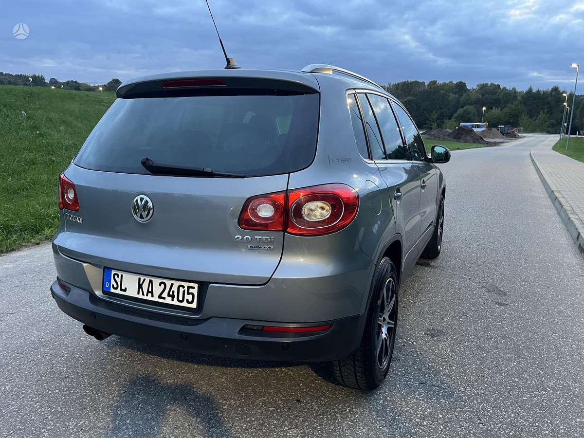 Volkswagen Tiguan 2010 — photo 7