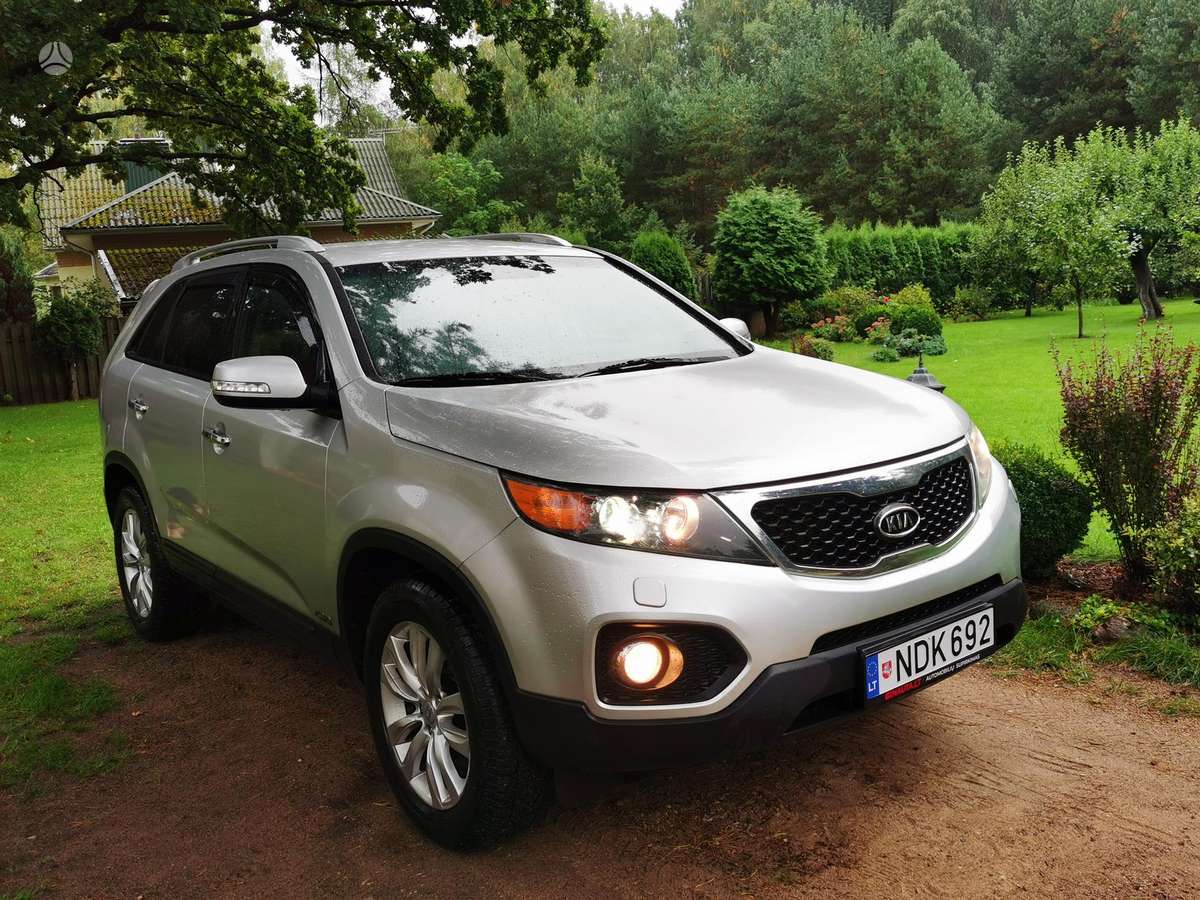 Kia Sorento 2010 — photo 16