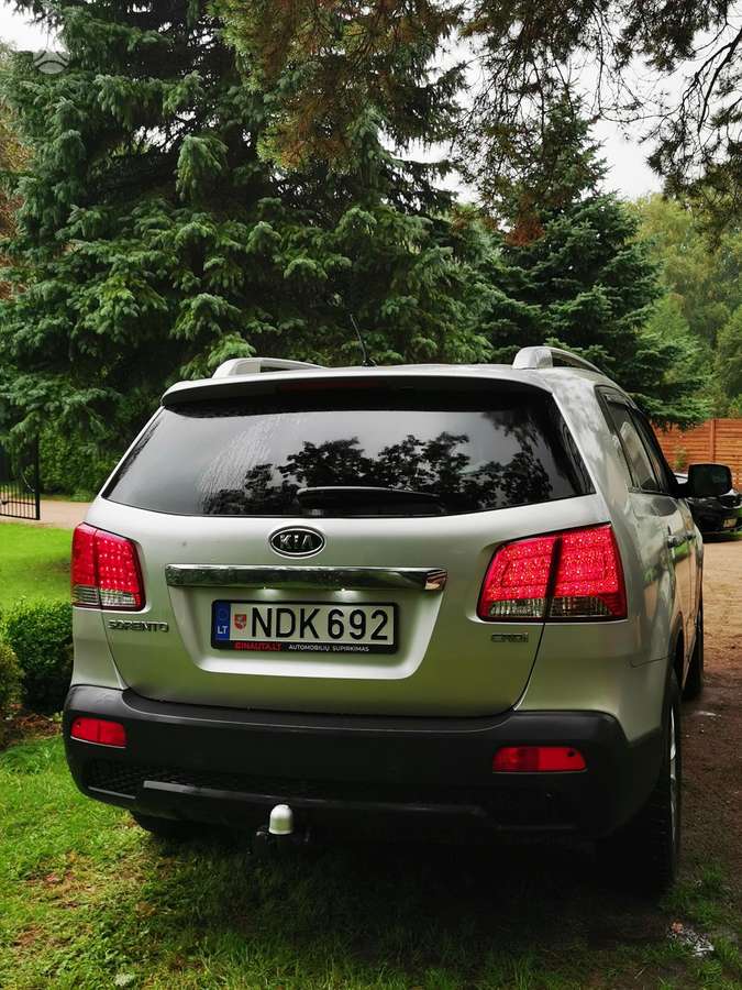 Kia Sorento 2010 — photo 18