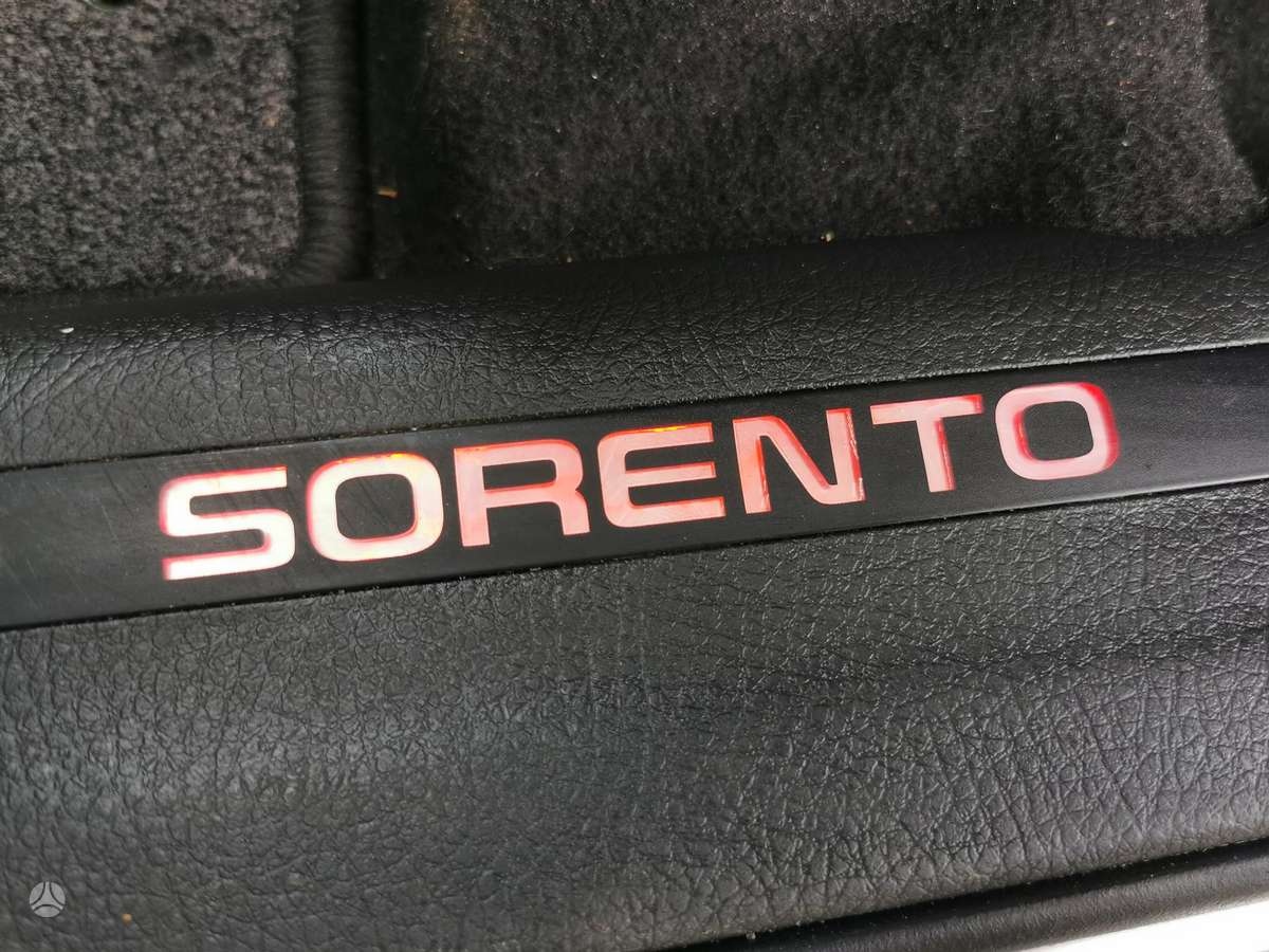 Kia Sorento 2010 — photo 25