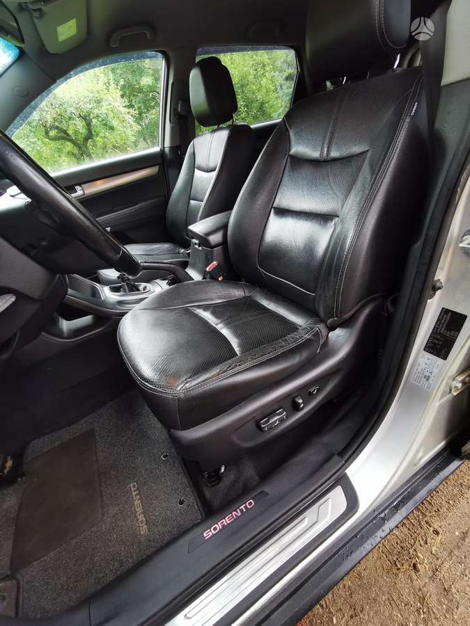 Kia Sorento 2010 — photo 26
