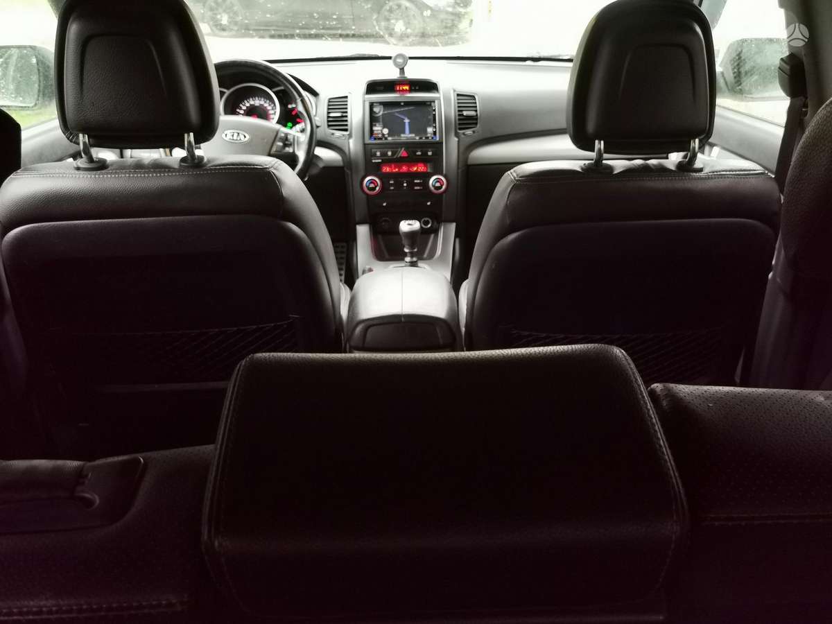 Kia Sorento 2010 — photo 35