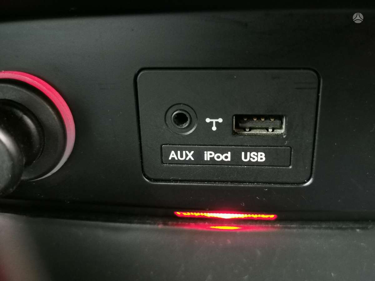 Kia Sorento 2010 — photo 36