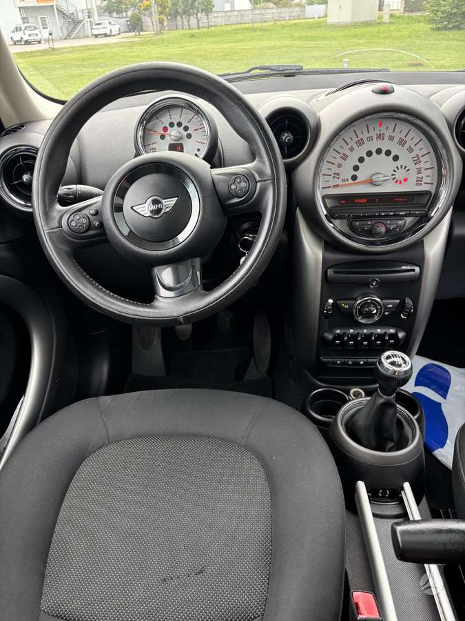Mini Countryman 2012 — photo 12