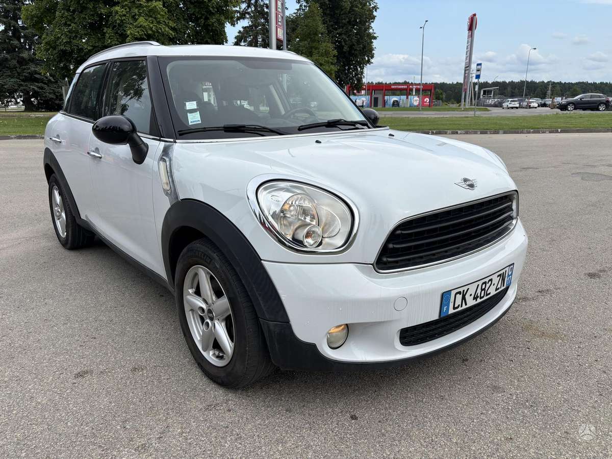 Mini Countryman 2012 — interior