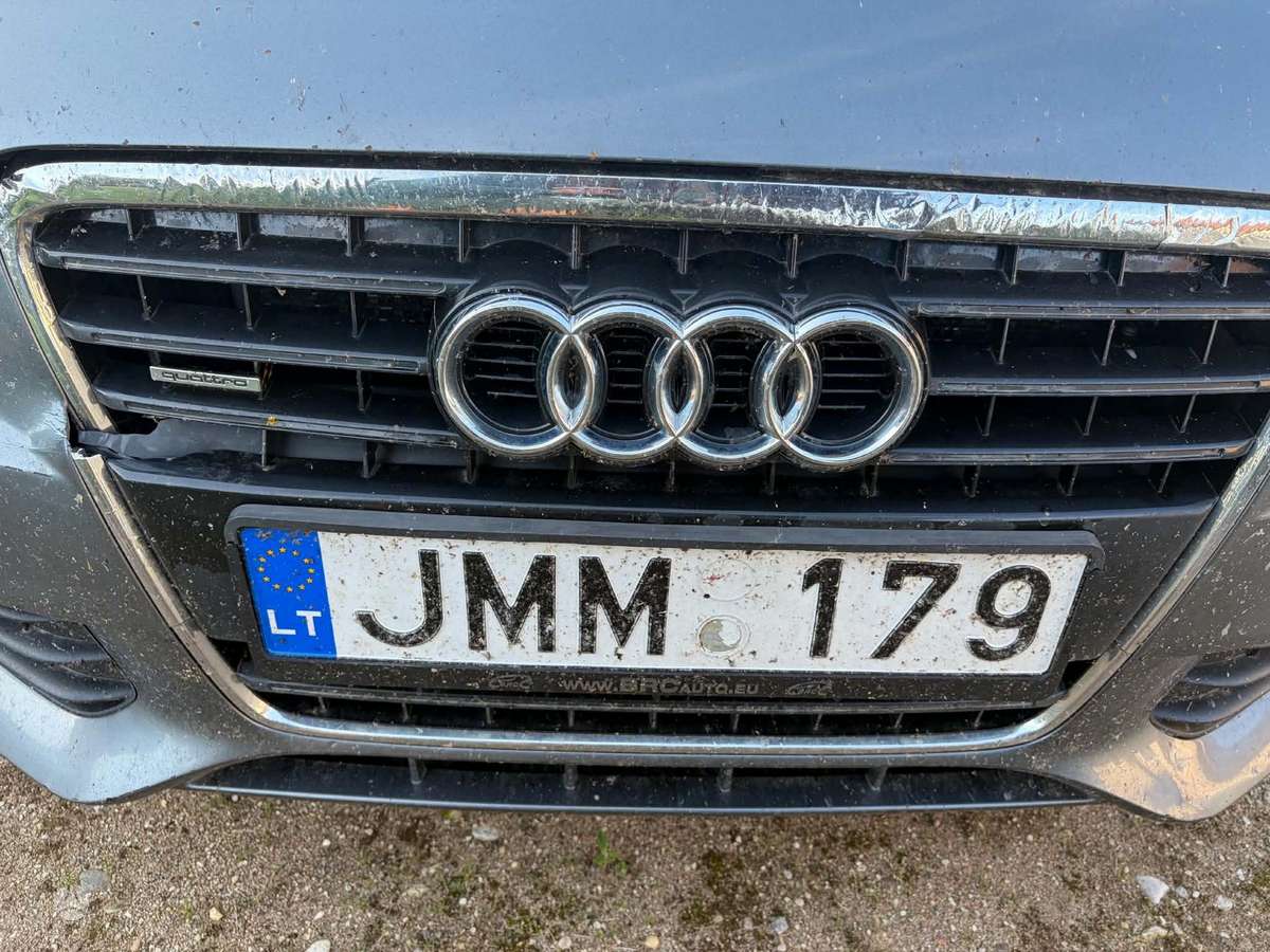 Audi A4 2012 — photo 11