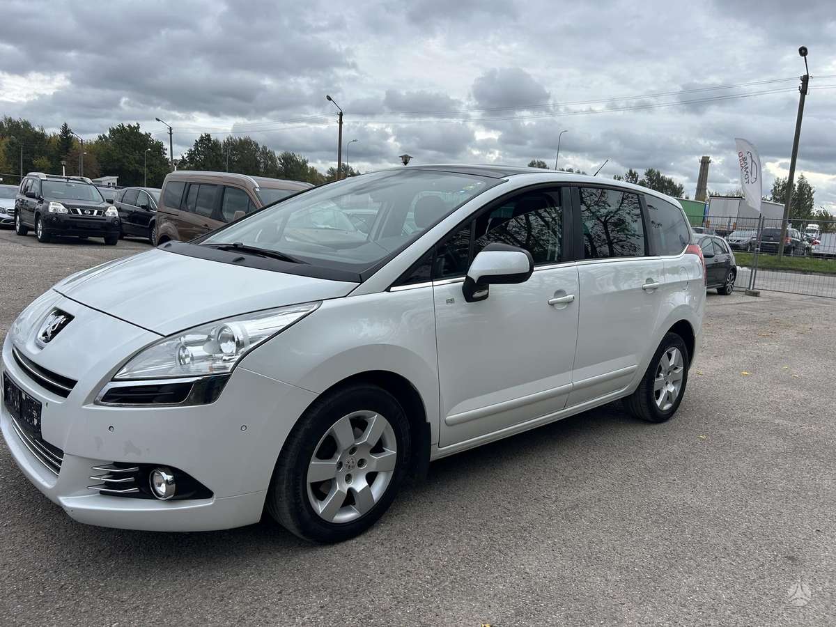 Peugeot 5008 2012 — photo 5