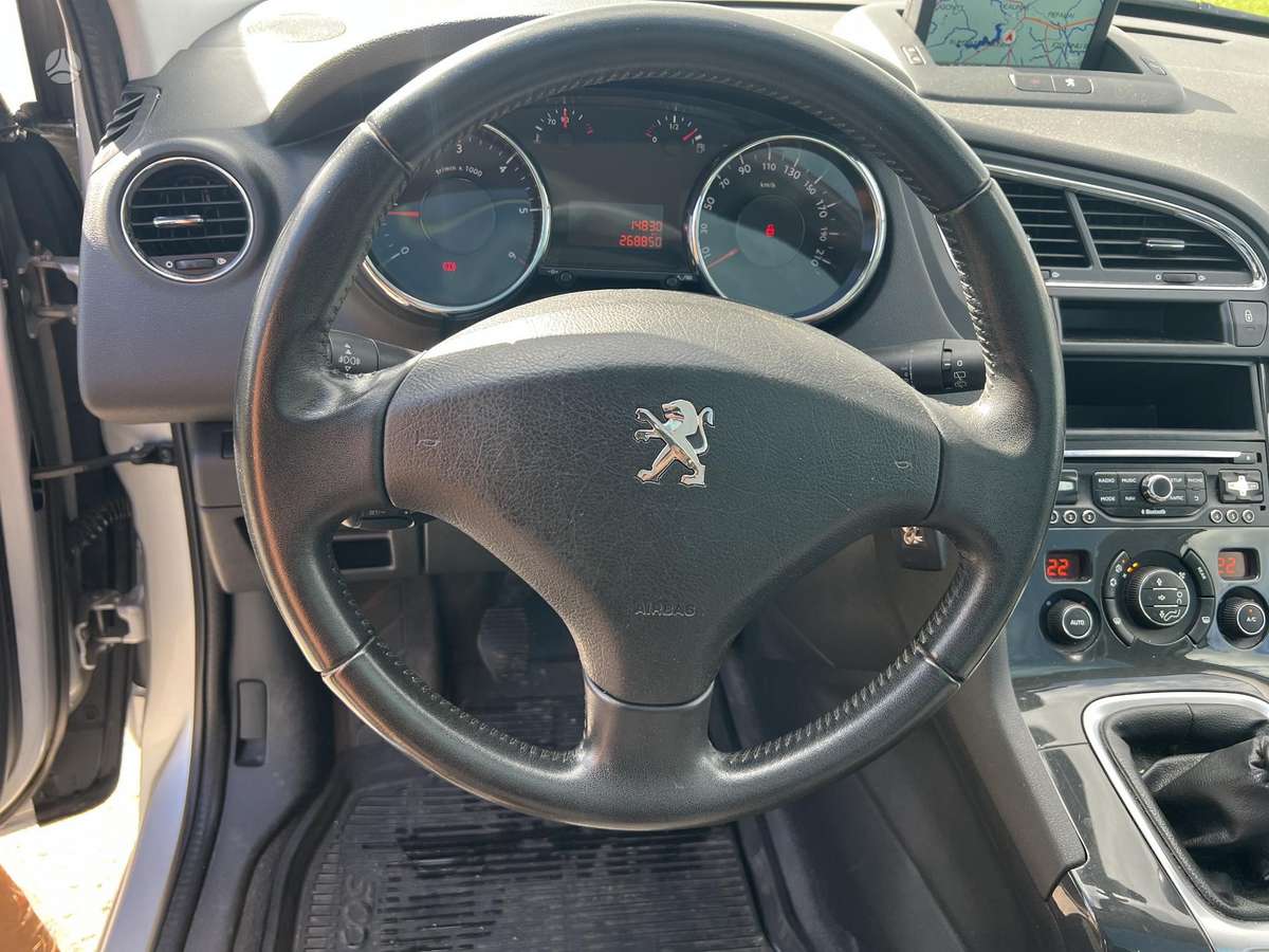 Peugeot 5008 2015 — фото 19