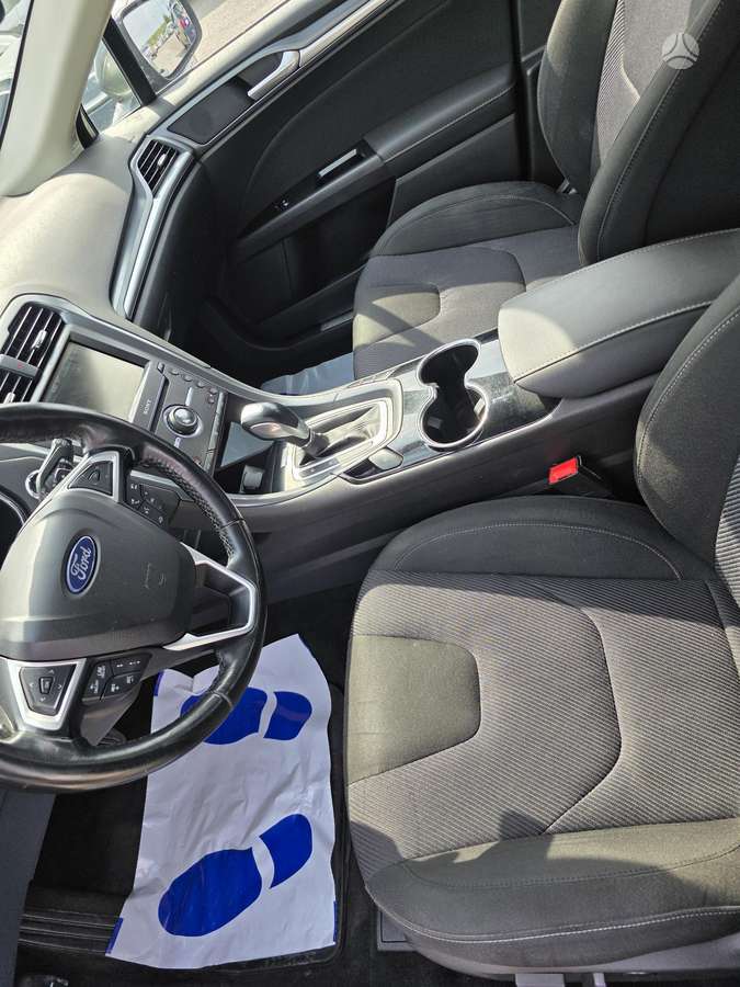 Ford Mondeo 2015 — photo 11