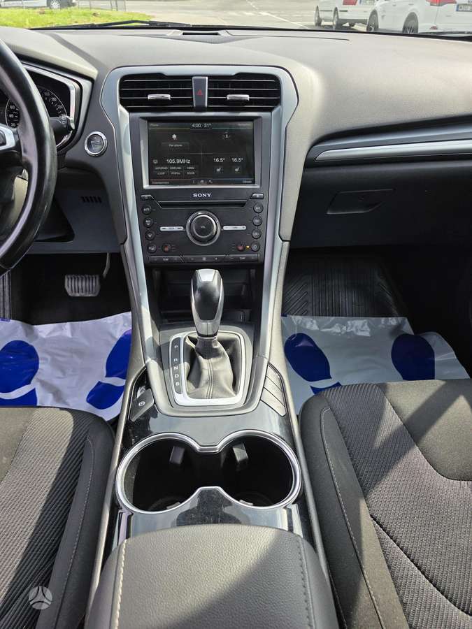 Ford Mondeo 2015 — photo 13