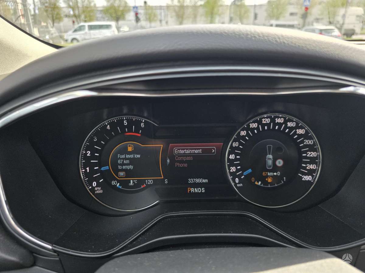 Ford Mondeo 2015 — photo 9