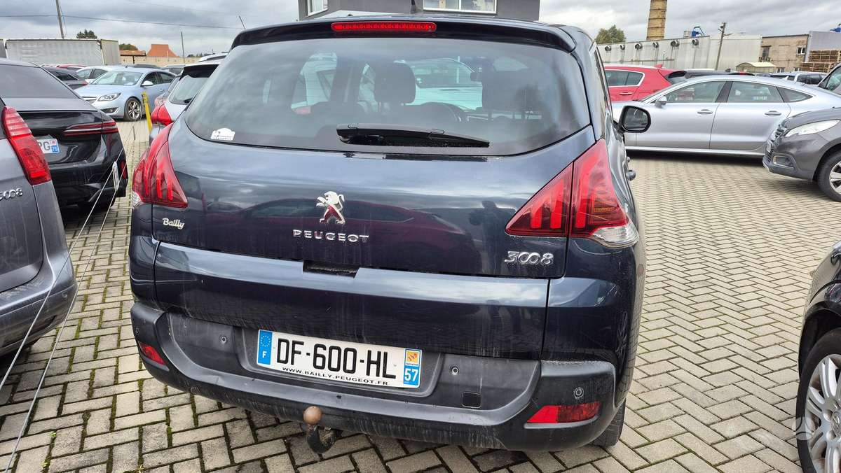 Peugeot 3008 2014 — interior