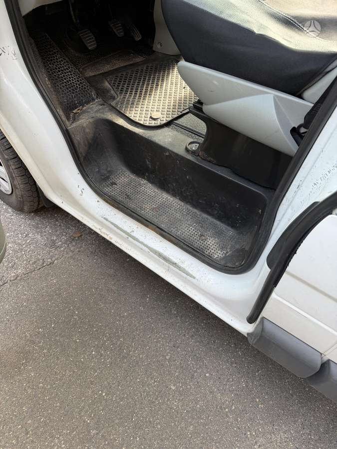 Opel Vivaro 2006 — photo 17