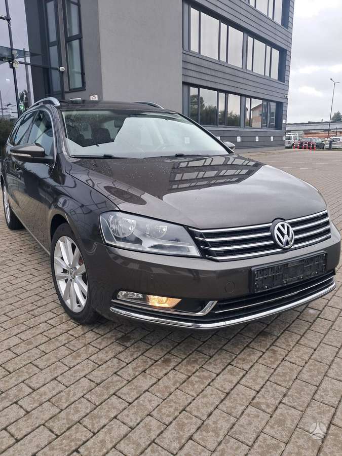 Volkswagen Passat 2014 — interior