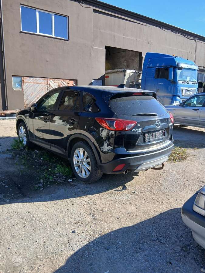 Mazda CX-5 2013 — вигляд ззаду