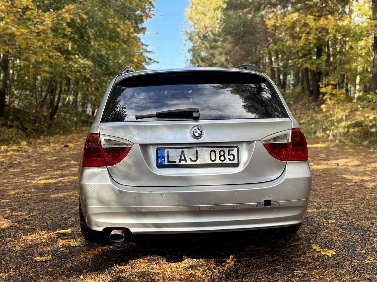 BMW 320 2006 — photo 10