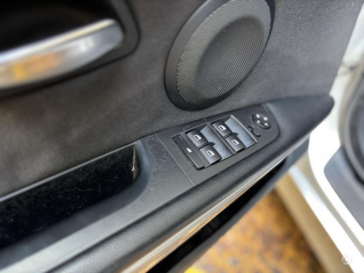 BMW 320 2006 — photo 14