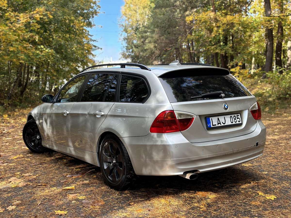 BMW 320 2006 — photo 7