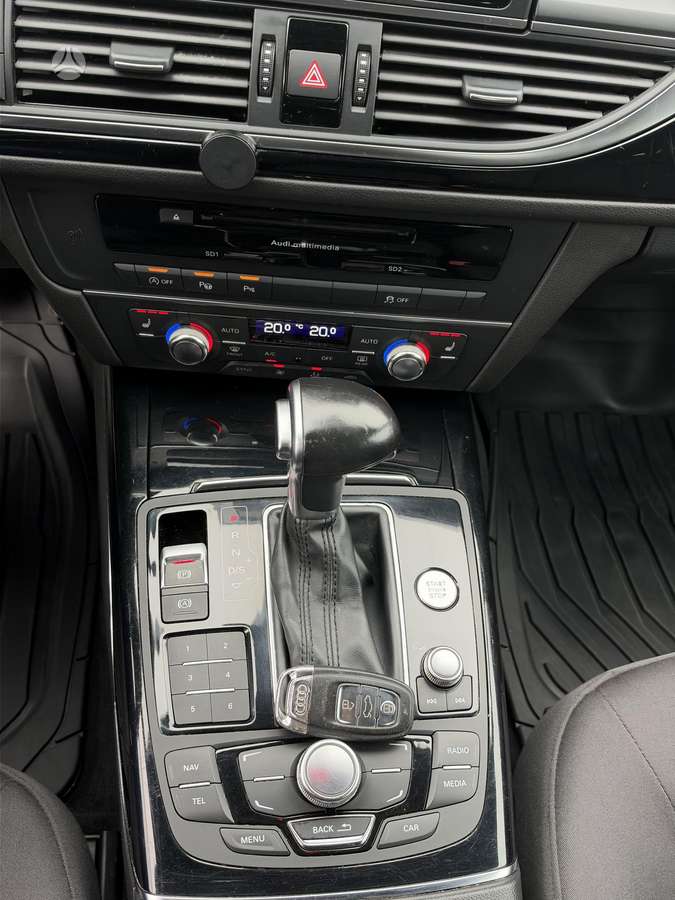 Audi A6 2014 — photo 25