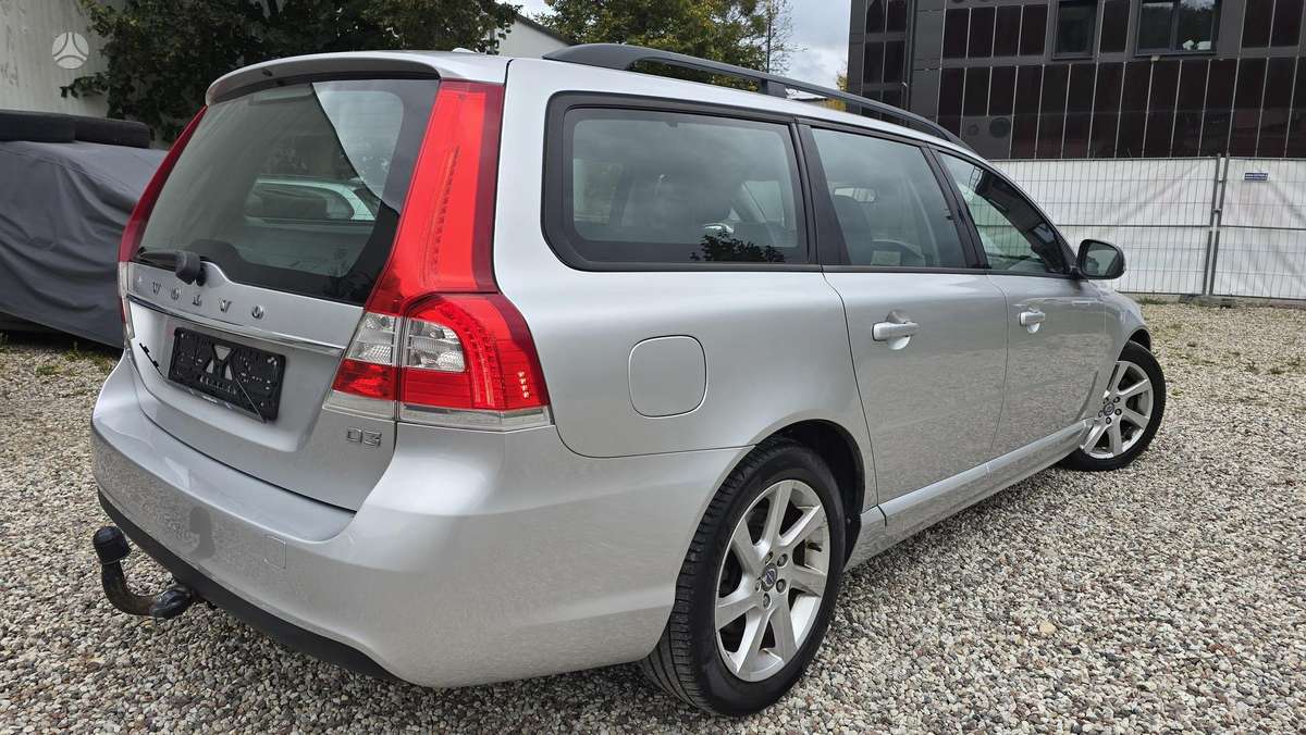 Volvo V70 2015 — photo 6