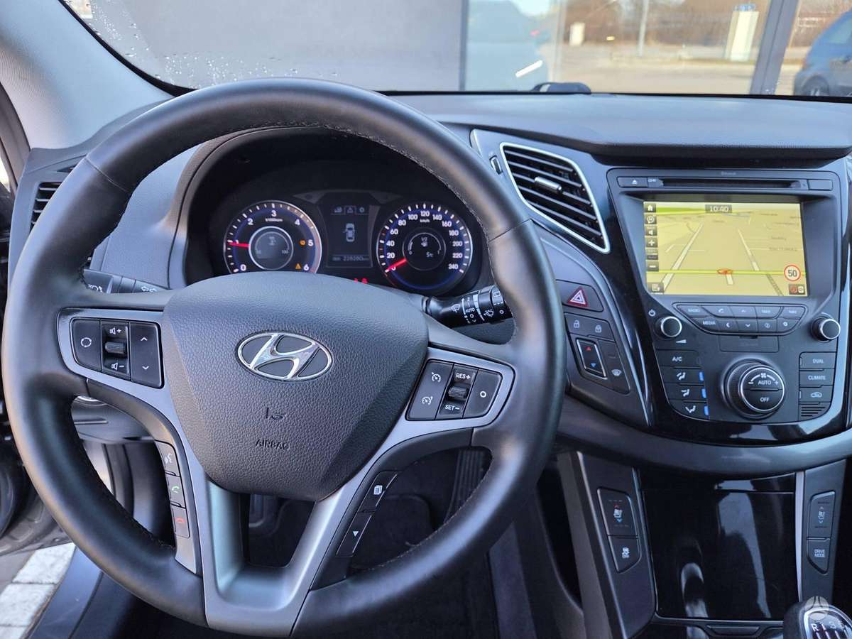 Hyundai i40 2015 — photo 12