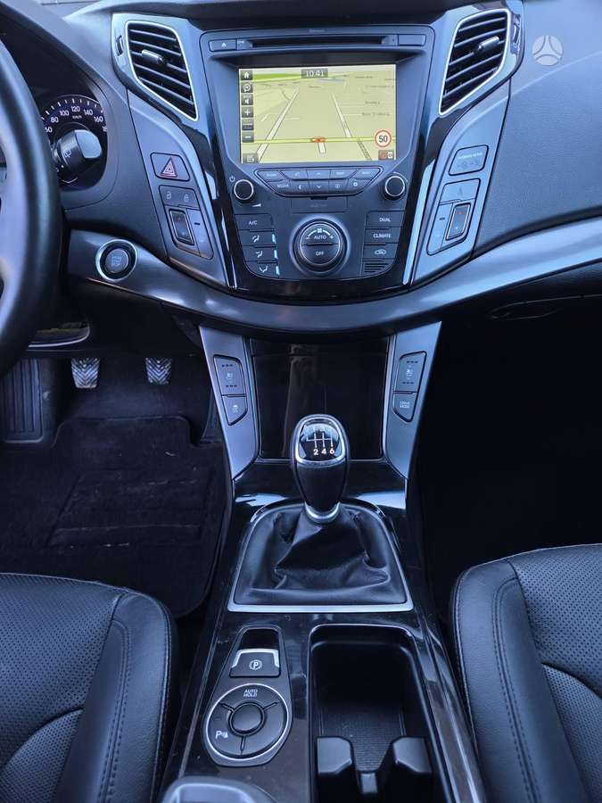 Hyundai i40 2015 — photo 13