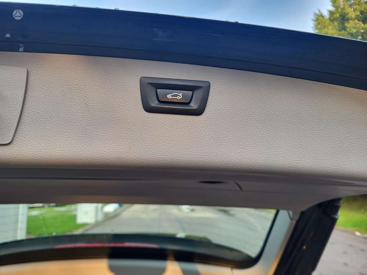 BMW 320 2013 — photo 12