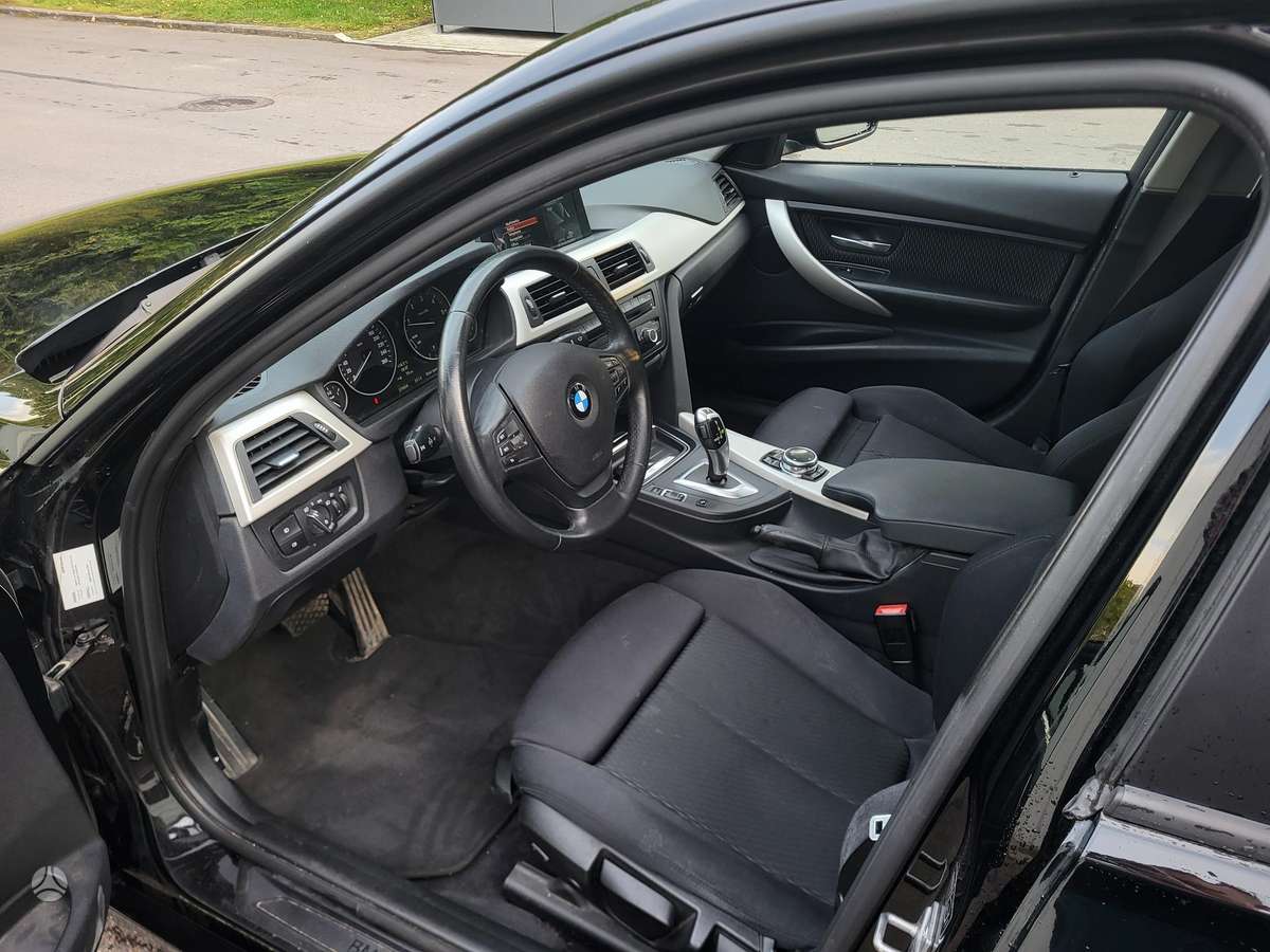 BMW 320 2013 — photo 7