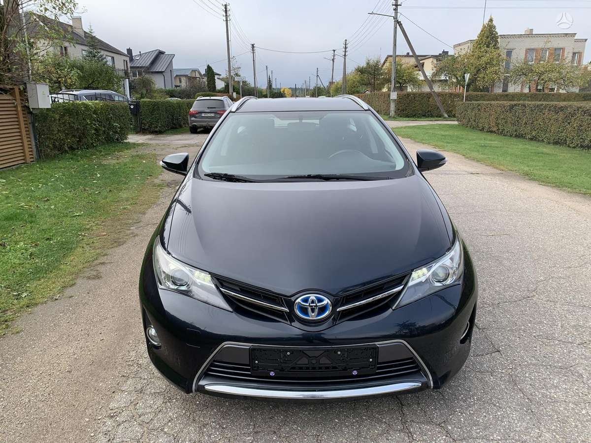 Toyota Auris 2014 — photo 6