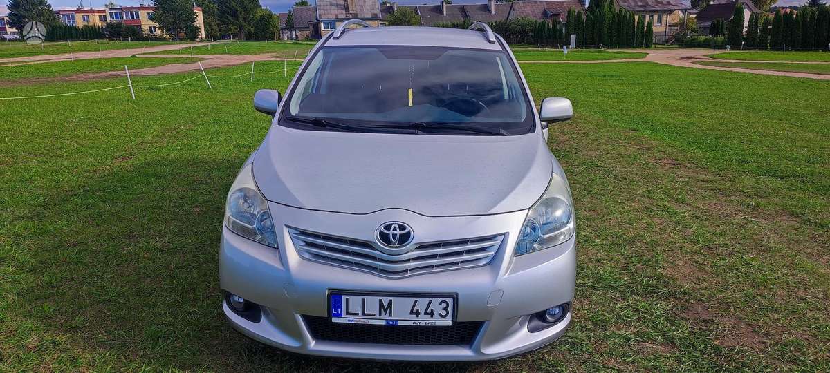 Toyota Verso, 2010