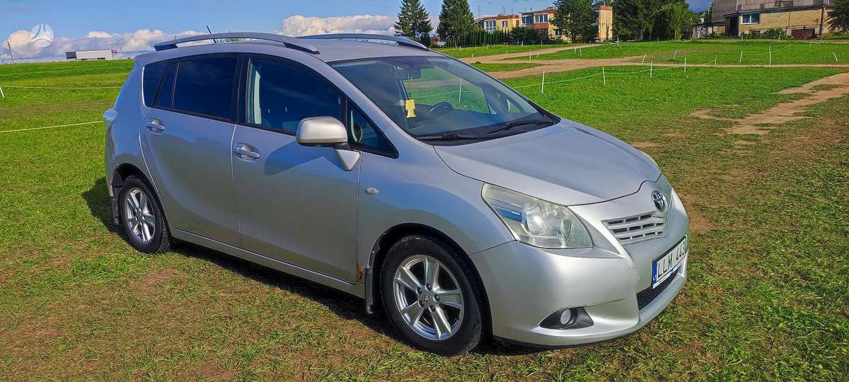 Toyota Verso 2010 — photo 5