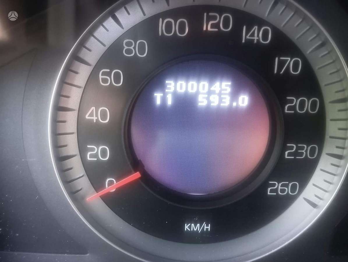 Volvo XC60 2009 — photo 10