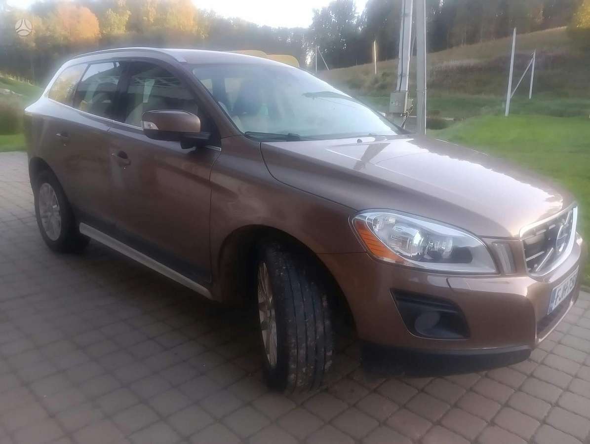 Volvo XC60 2009 — rear view