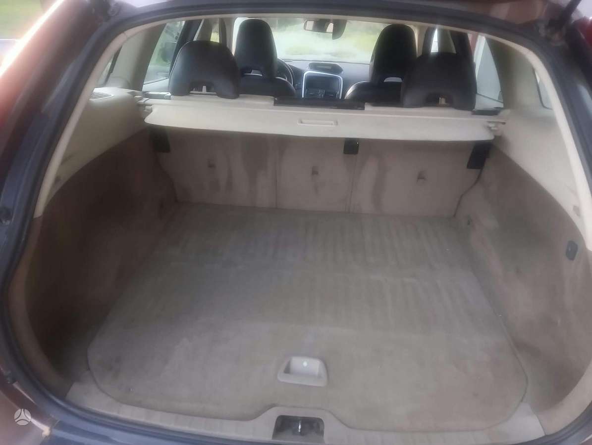 Volvo XC60 2009 — photo 9