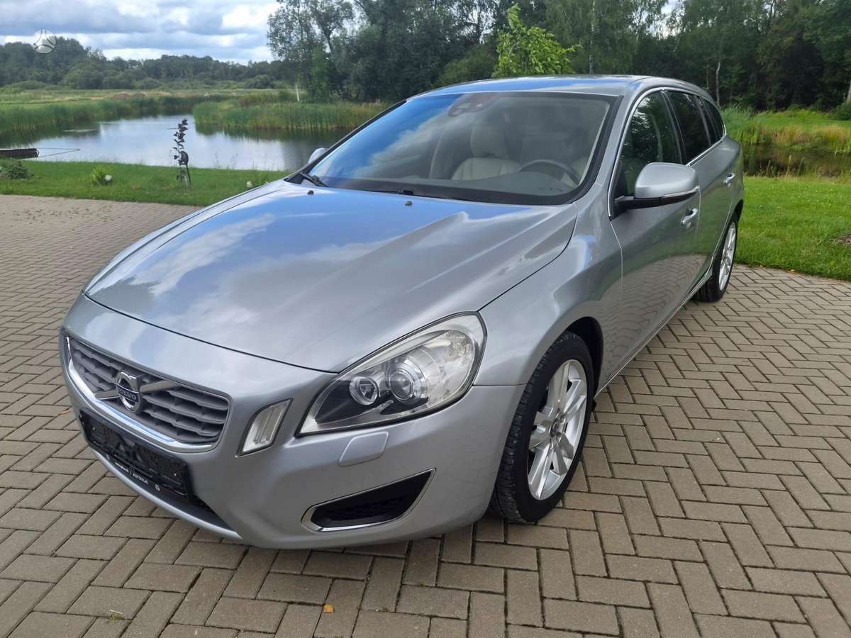 Volvo V60 2013 — photo 6