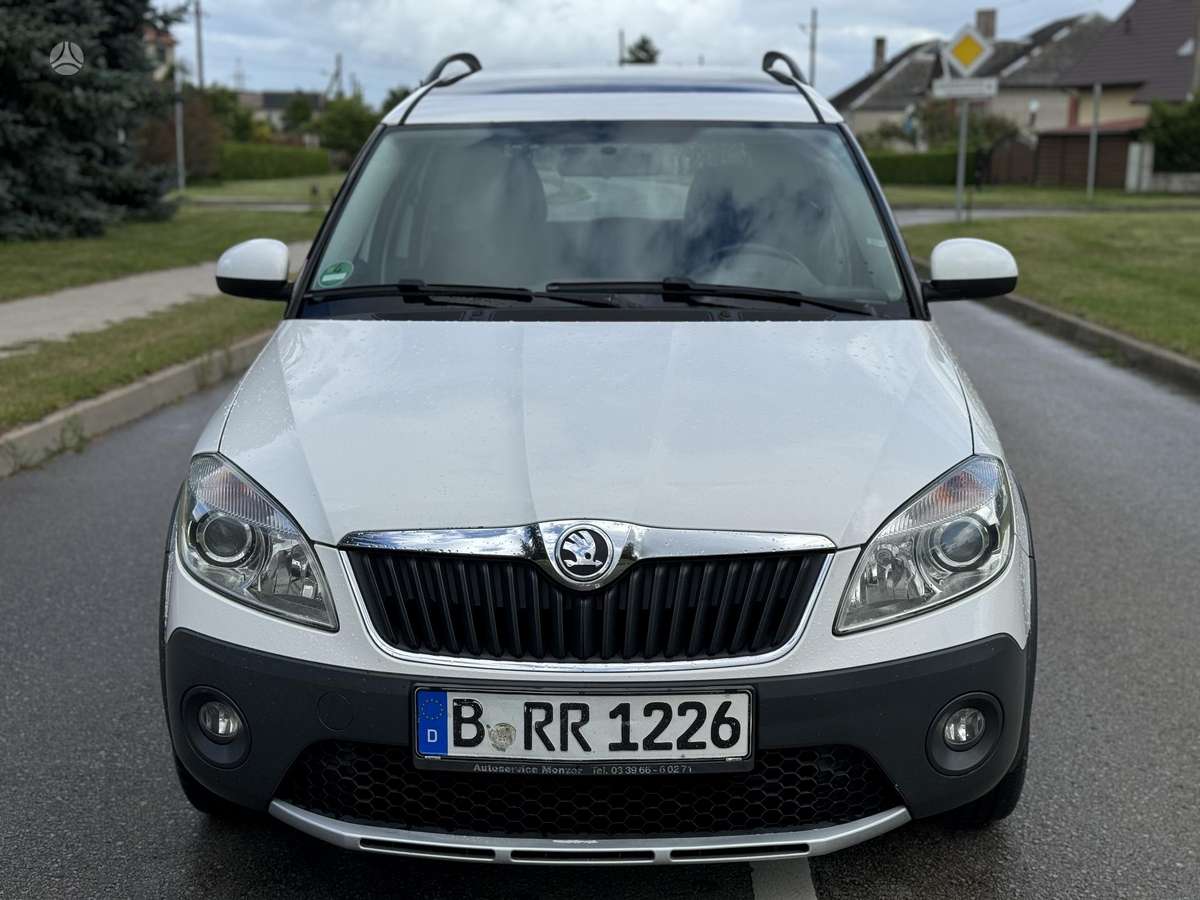Skoda Roomster 2014 — photo 10