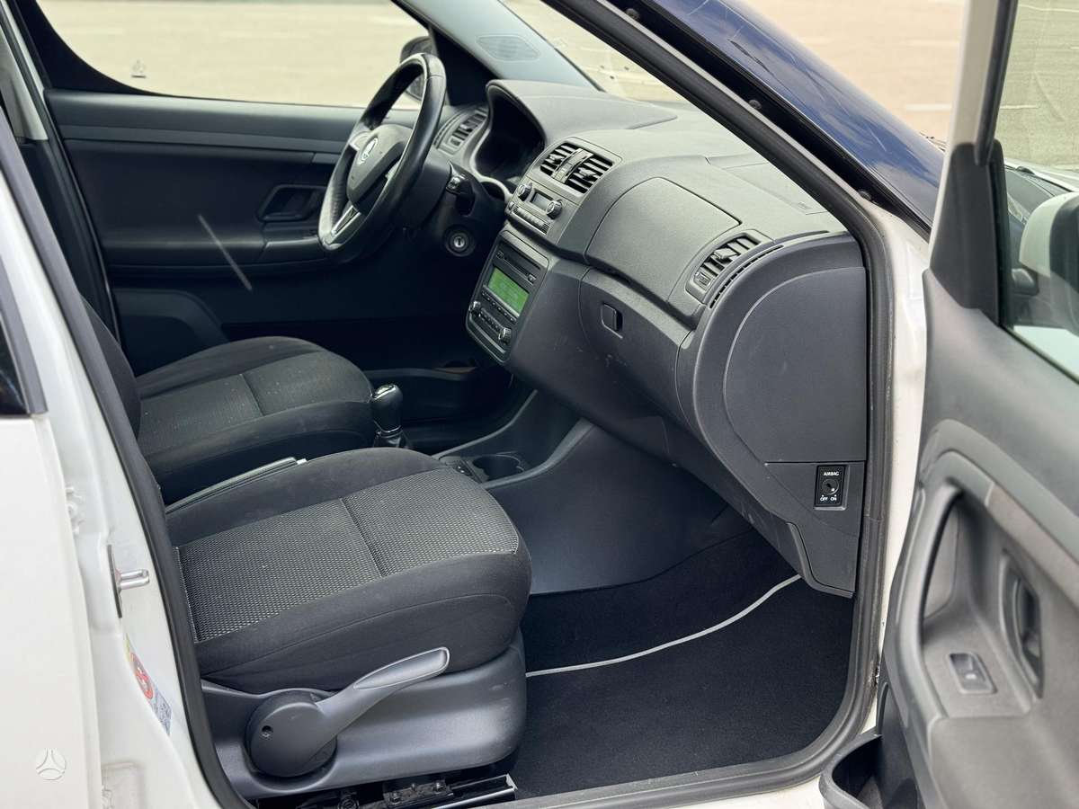 Skoda Roomster 2014 — photo 15