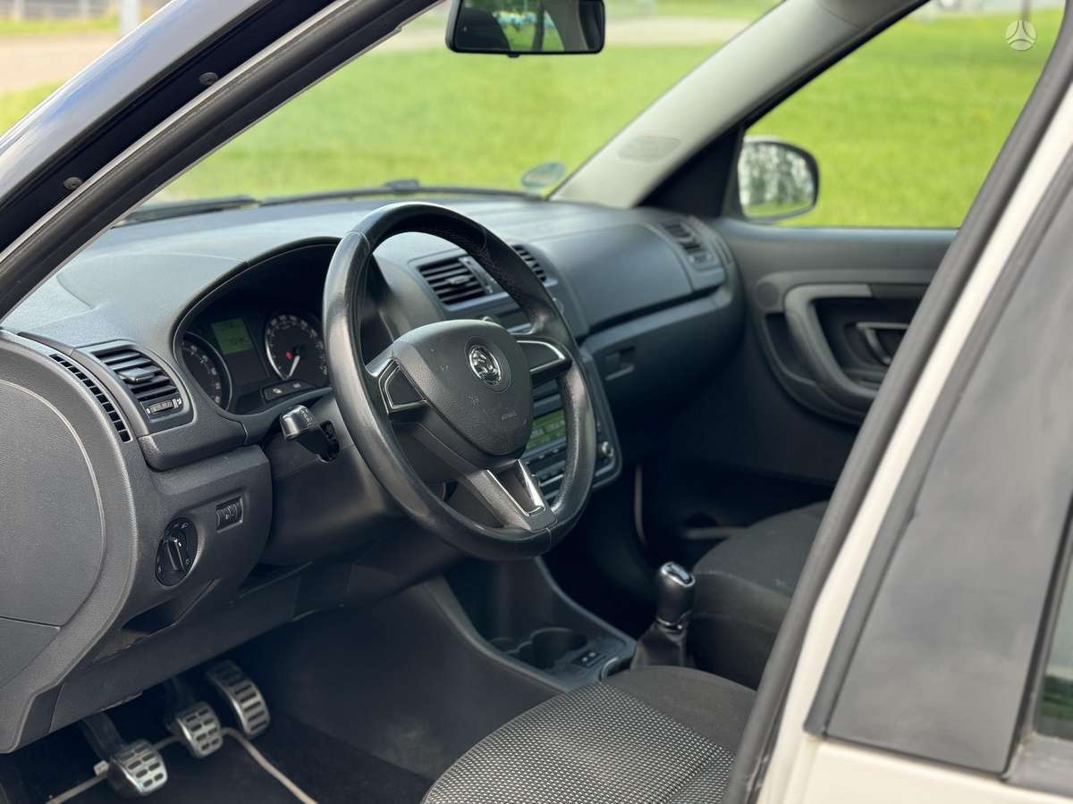 Skoda Roomster 2014 — photo 16