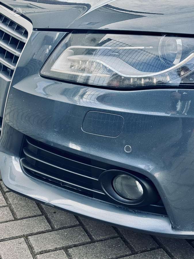 Audi A4 2009 — photo 12