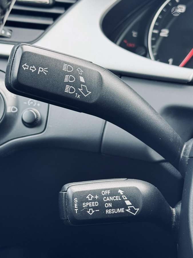 Audi A4 2009 — photo 16