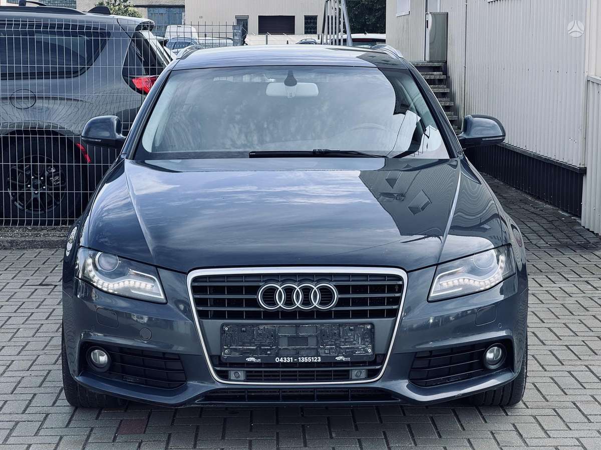Audi A4 2009 — rear view