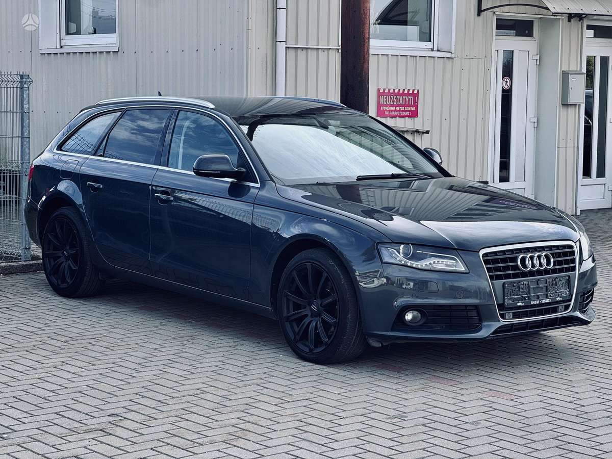 Audi A4 2009 — interior