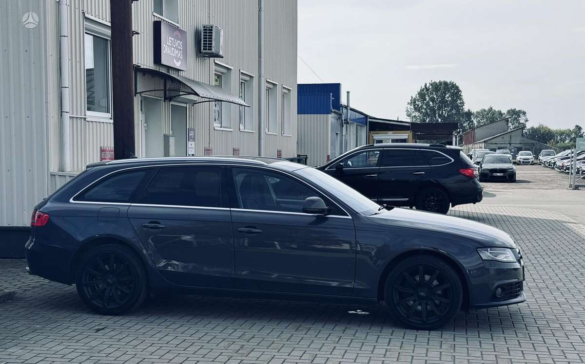 Audi A4 2009 — engine 2698 cm³, 190 HP (140kW)