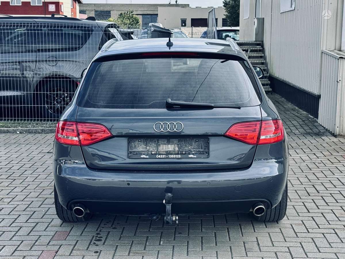 Audi A4 2009 — photo 7